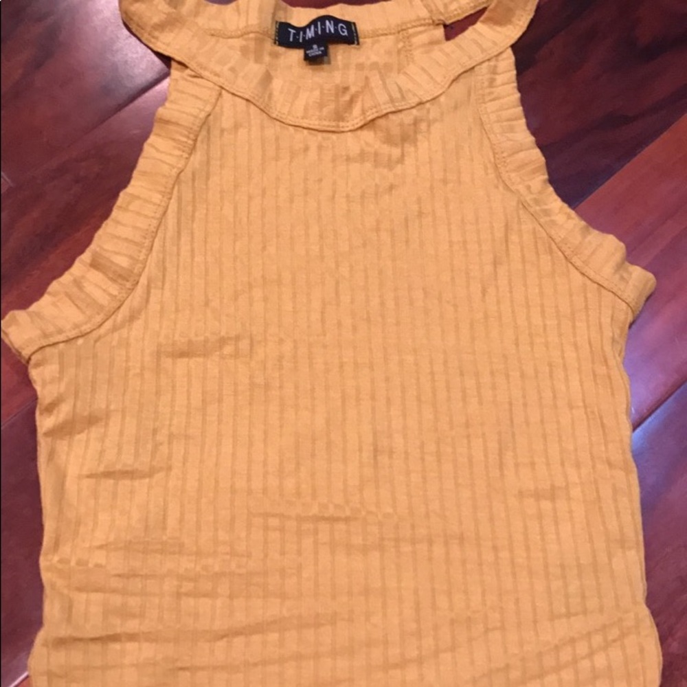 Crop top